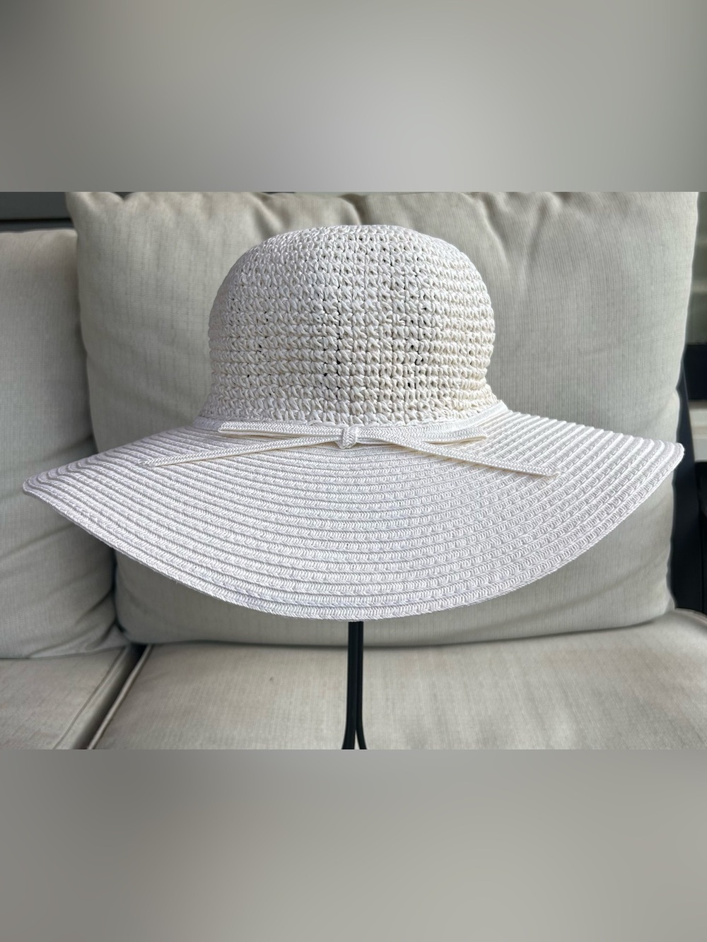 NWOT San Diego Hat Company Ivory Wide-Brim Packable Crochet Sun Hat